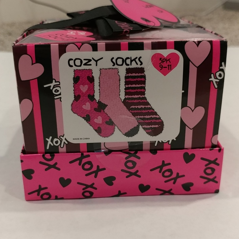 3pk Betsey Johnson Cozy Socks